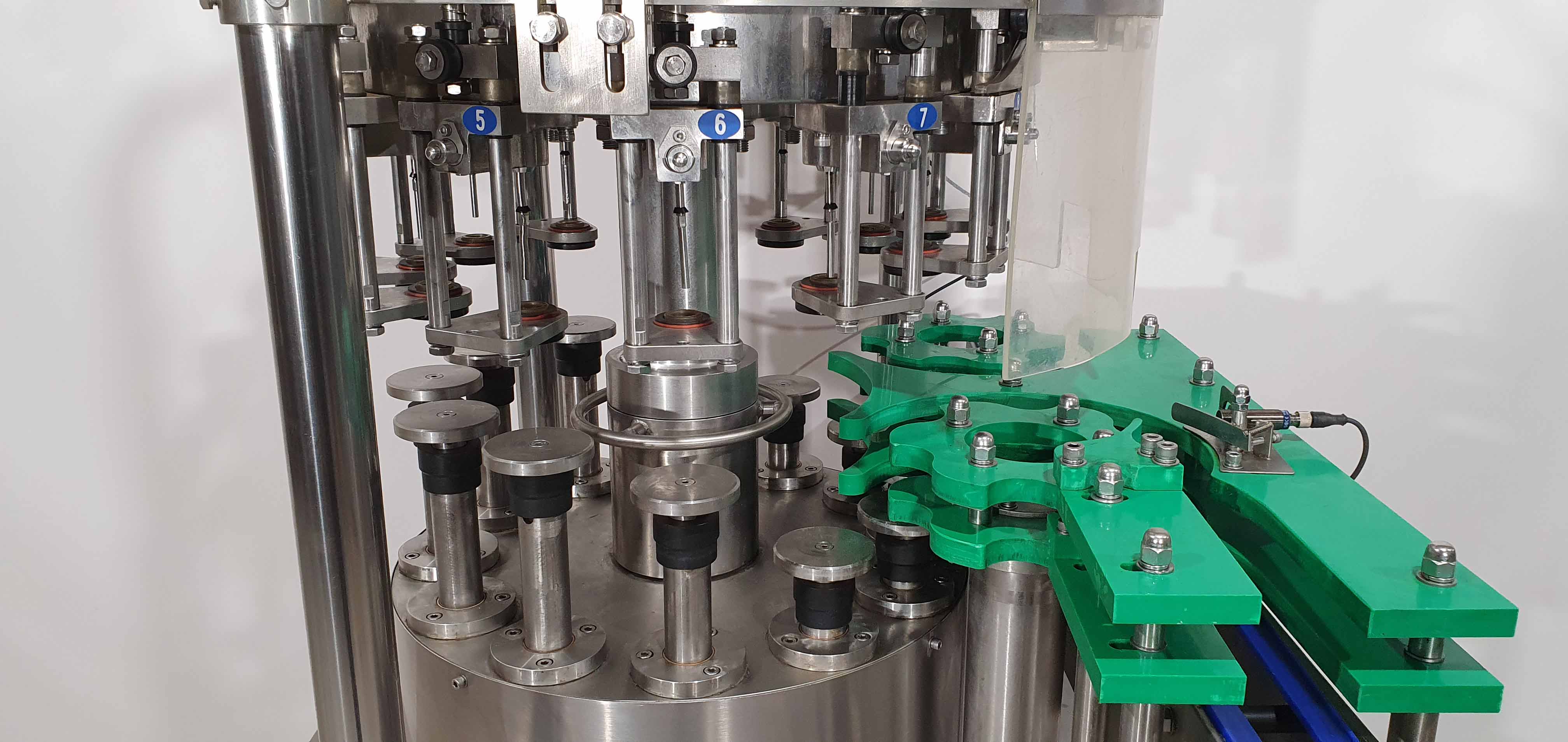 Bottling plant equipment, 2000 bottles per hour (like new) – photo 12, Rideen