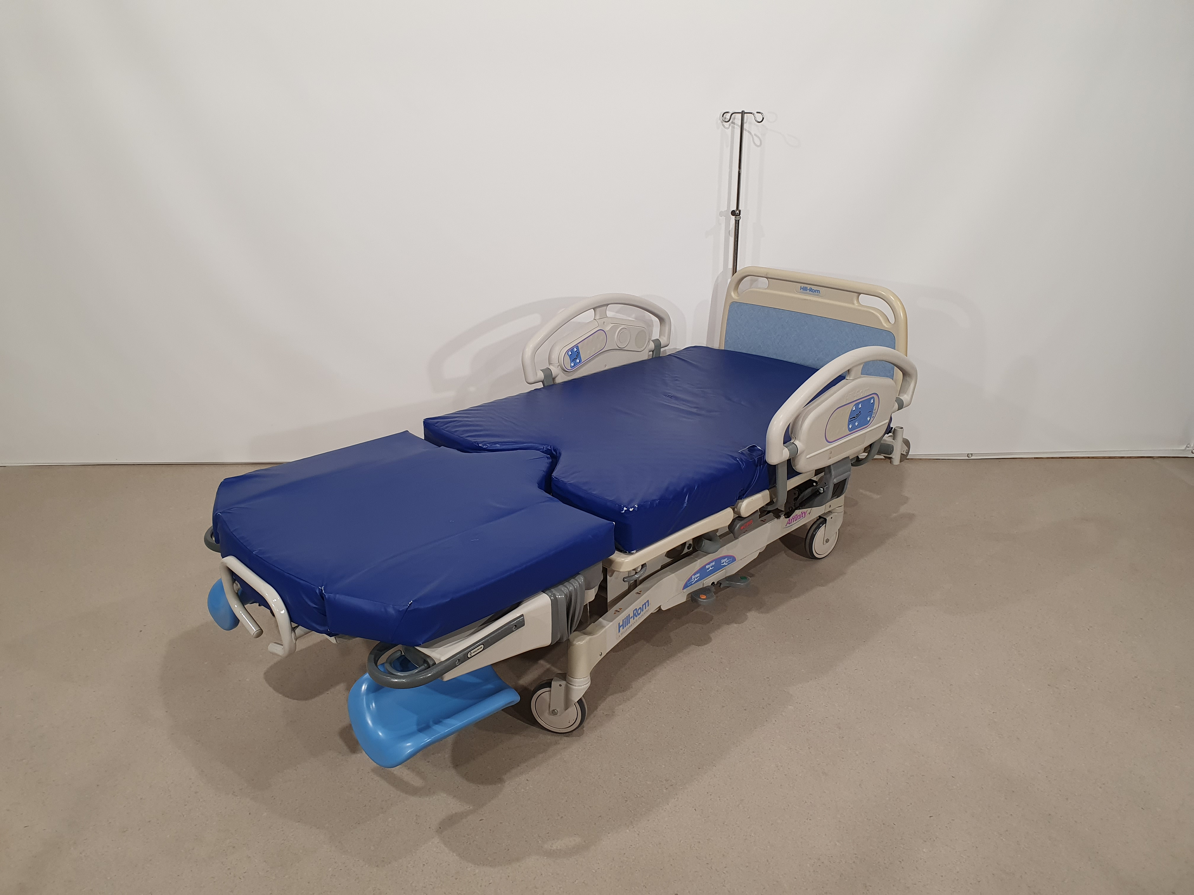 Birthing bed, gynaecological bed, Hill-Rom P3700 – Foto 2, Rideen