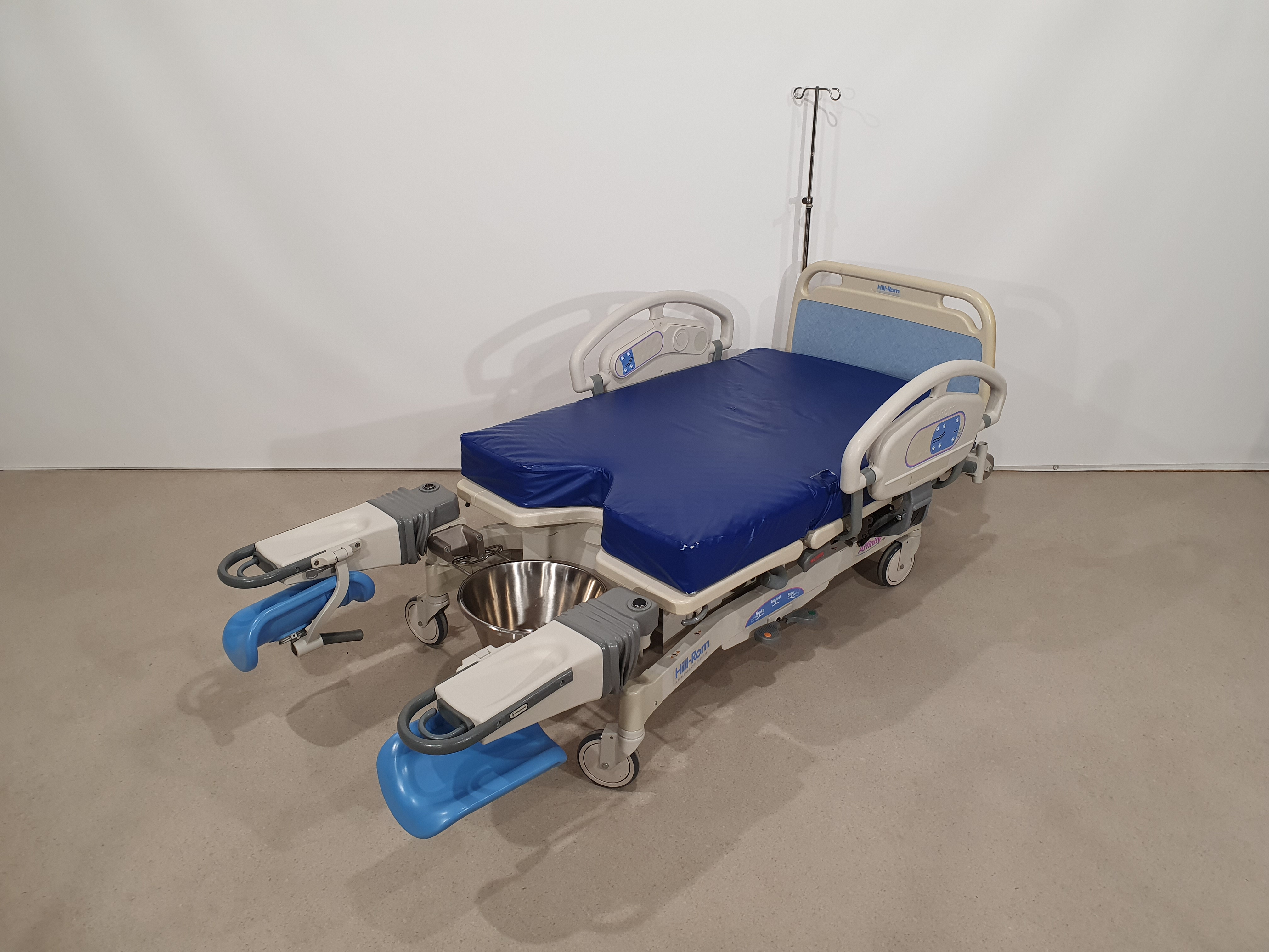 Birthing bed, gynaecological bed, Hill-Rom P3700 – Foto 4, Rideen