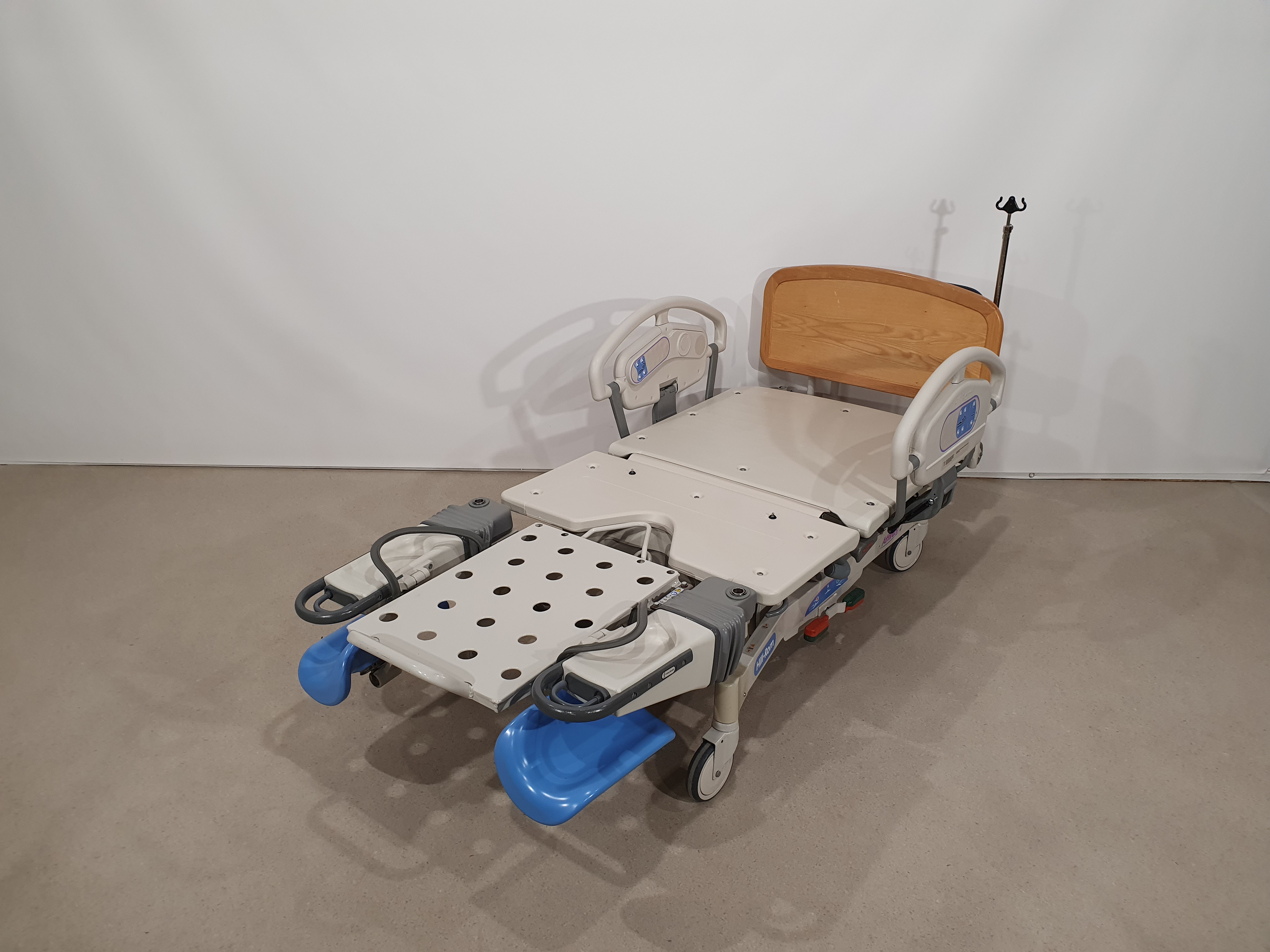 Birthing bed, gynaecological bed, Hill-Rom P3700 – Foto 2, Rideen