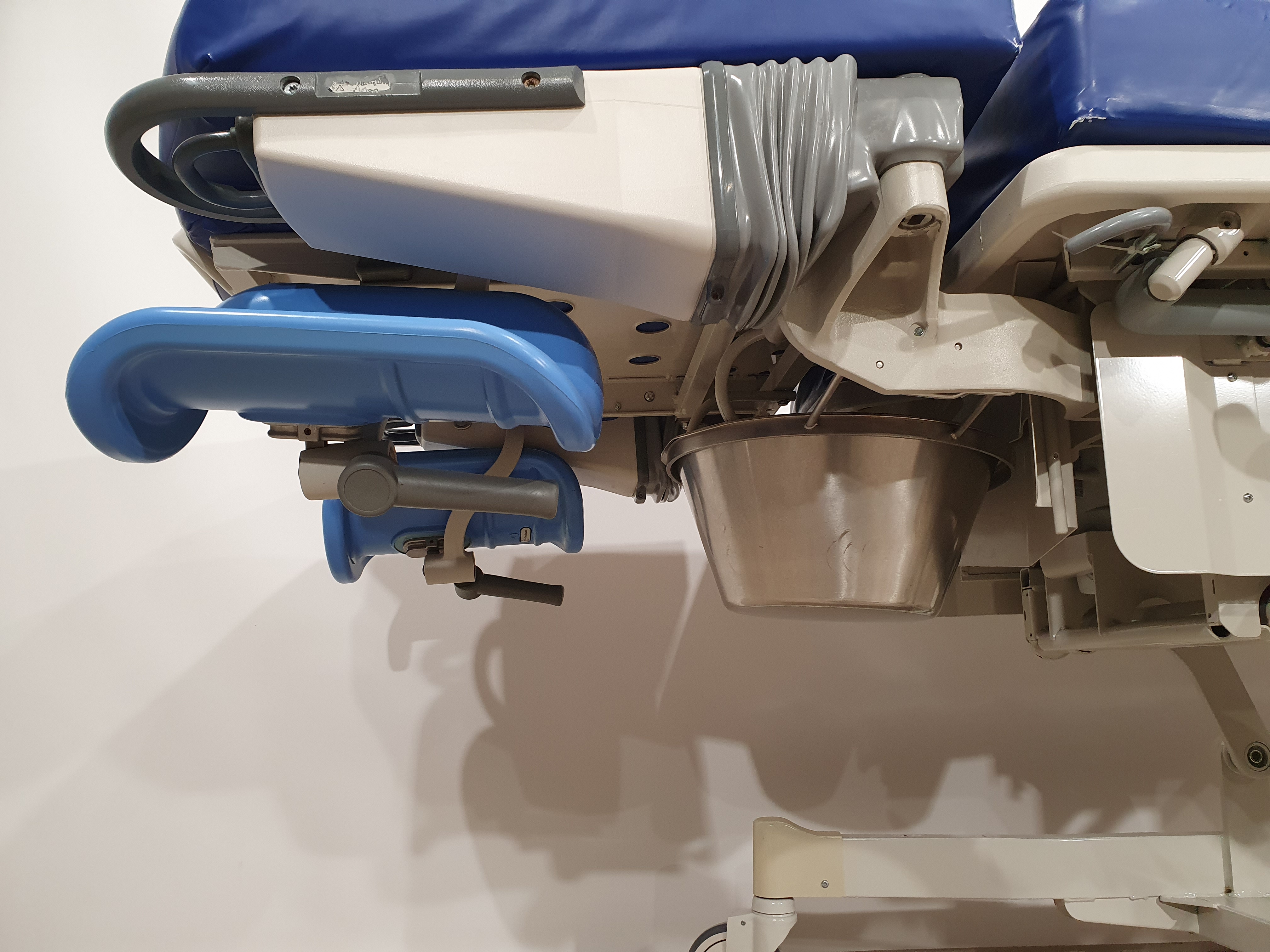 Birthing bed, gynaecological bed, Hill-Rom P3700 – Foto 12, Rideen