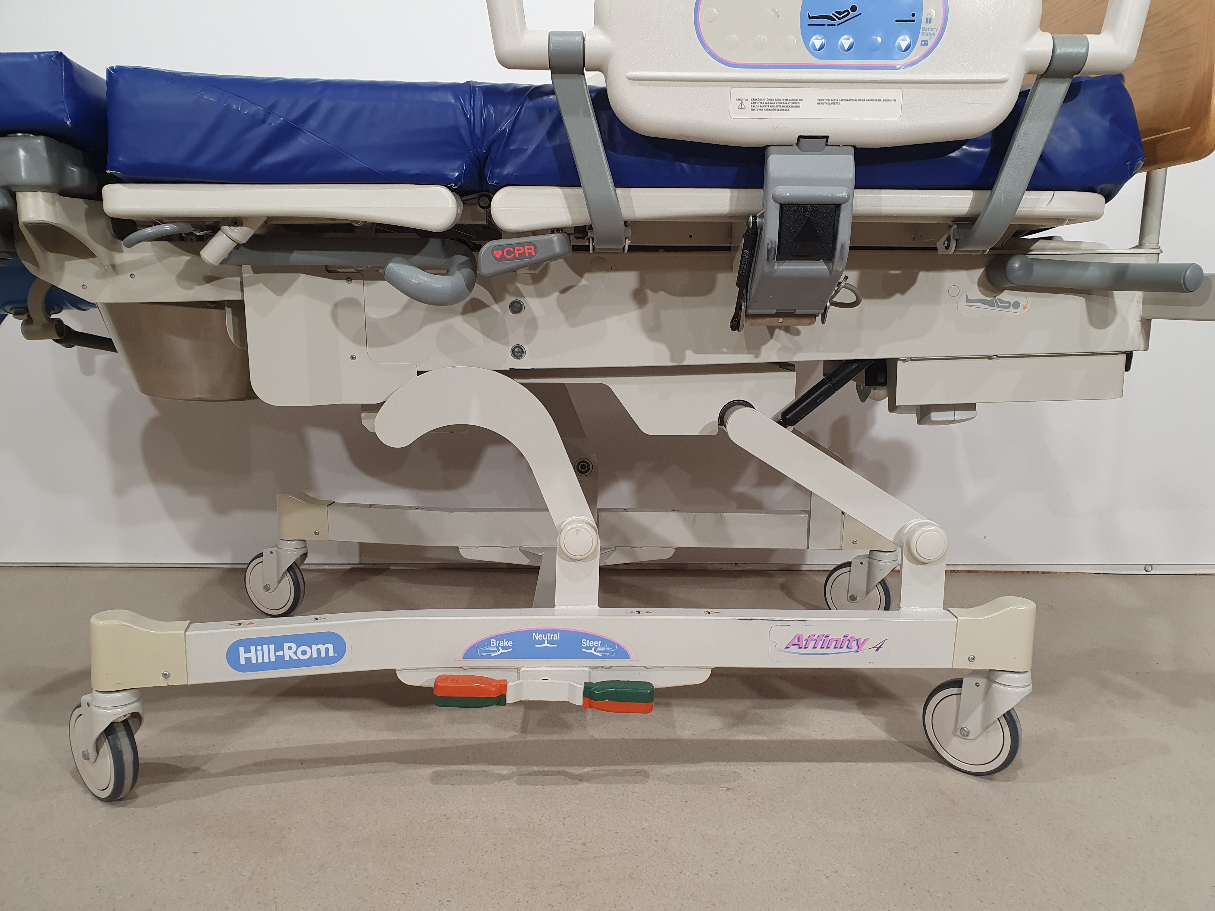 Birthing bed, gynaecological bed, Hill-Rom P3700 – Foto 14, Rideen