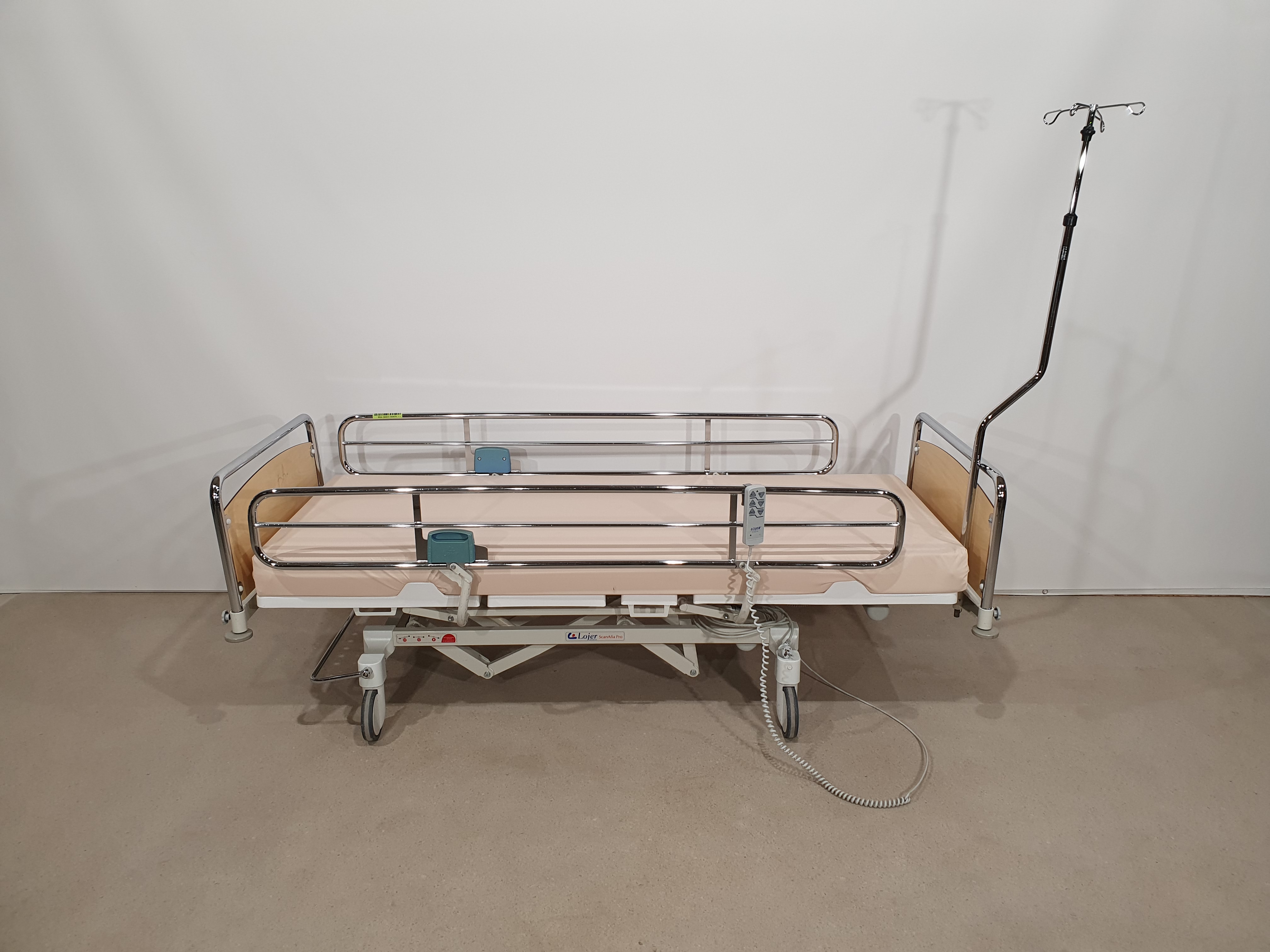 Electric care bed, hospital bed, rehabilitation bed – Foto 4, Rideen