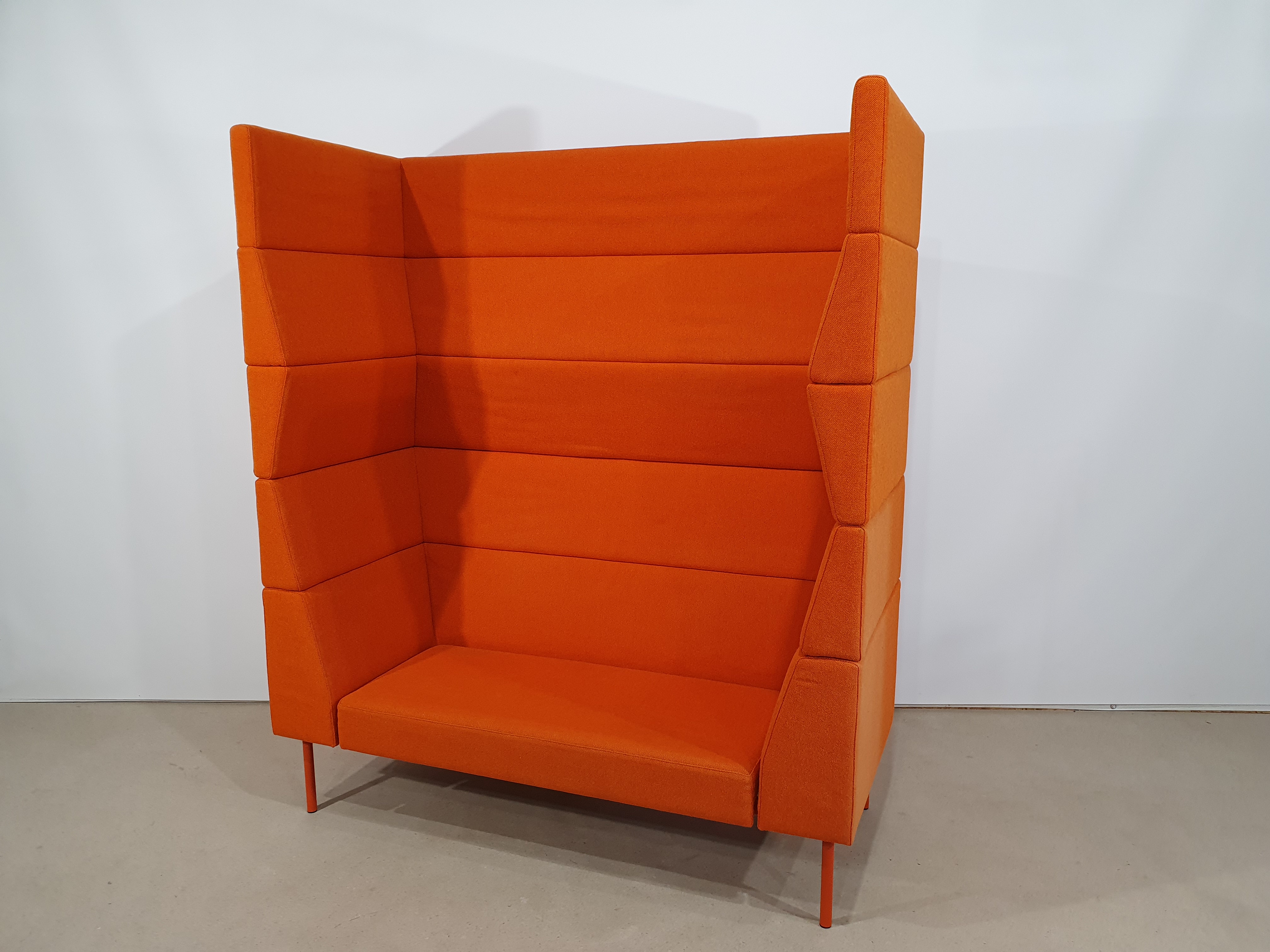 Tool, tugitool, sofa, pehme mööbel, akustiline diivan – foto 2, Rideen